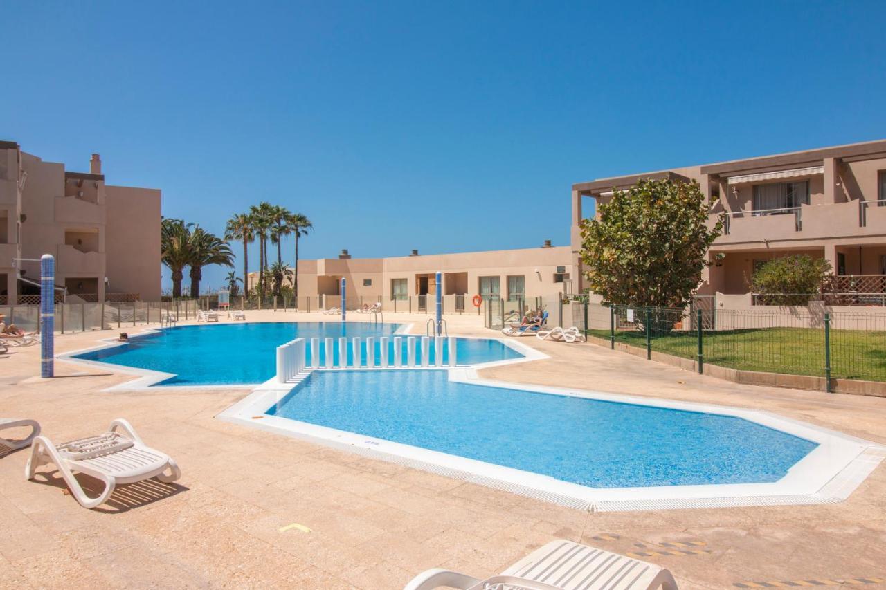 Homeforguest Apartamento En La Tejita Con Piscina, Terraza Y Wifi Granadilla De Abona Bagian luar foto